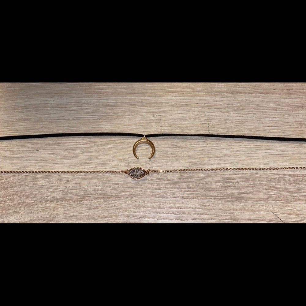 set of earthbound chokers